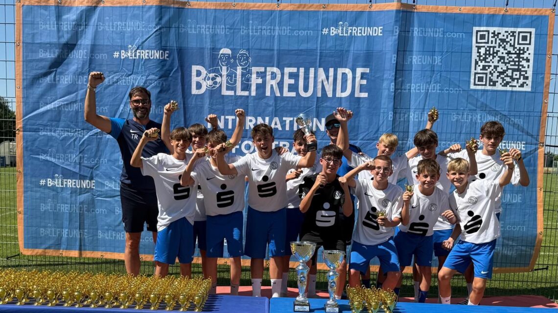 U13 überzeugt beim internationalen Turnier in Neufahrn – Starker 3. Platz unter 16 Teams